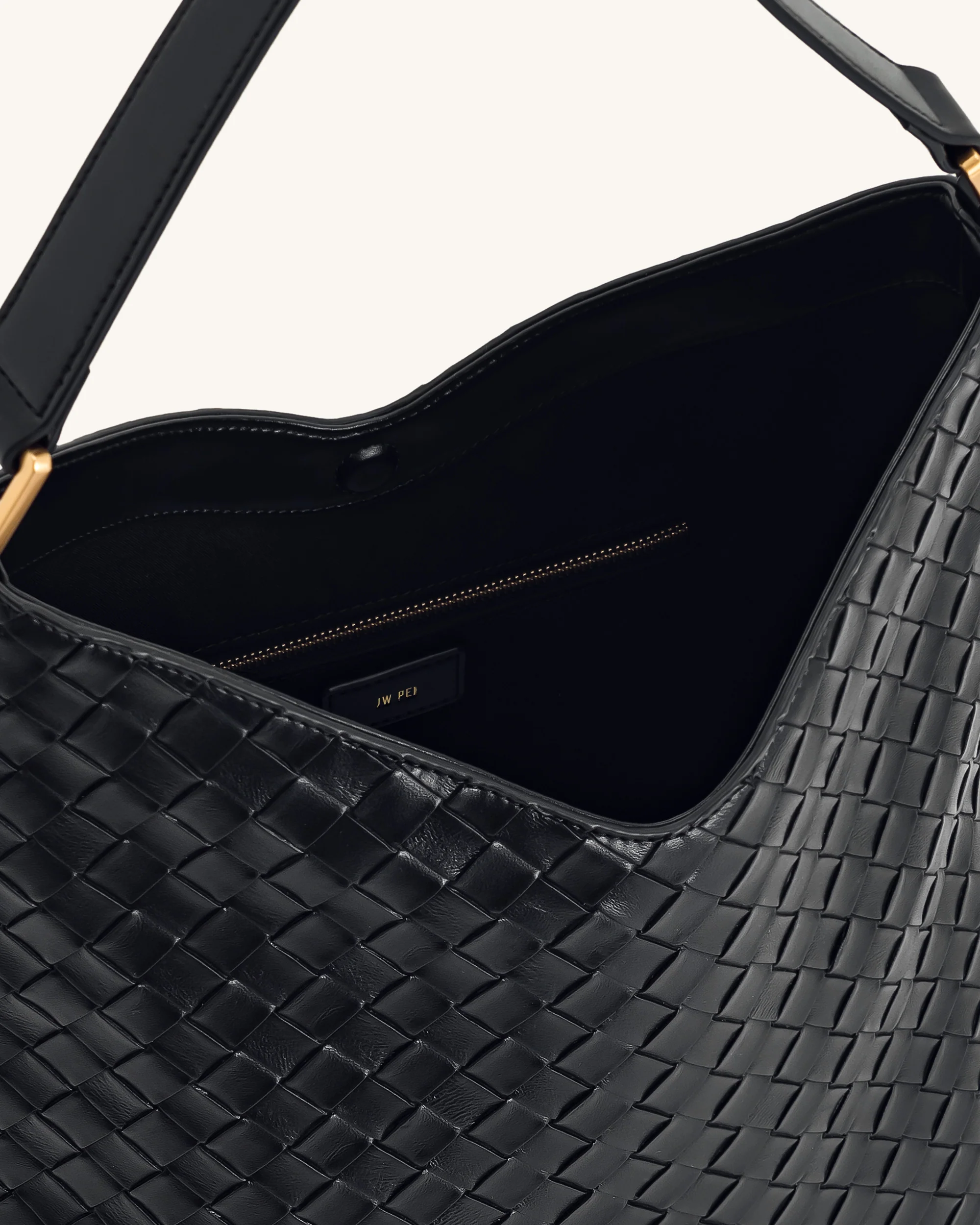 Aria Woven Texture Shoulder Bag - Black - Image 4