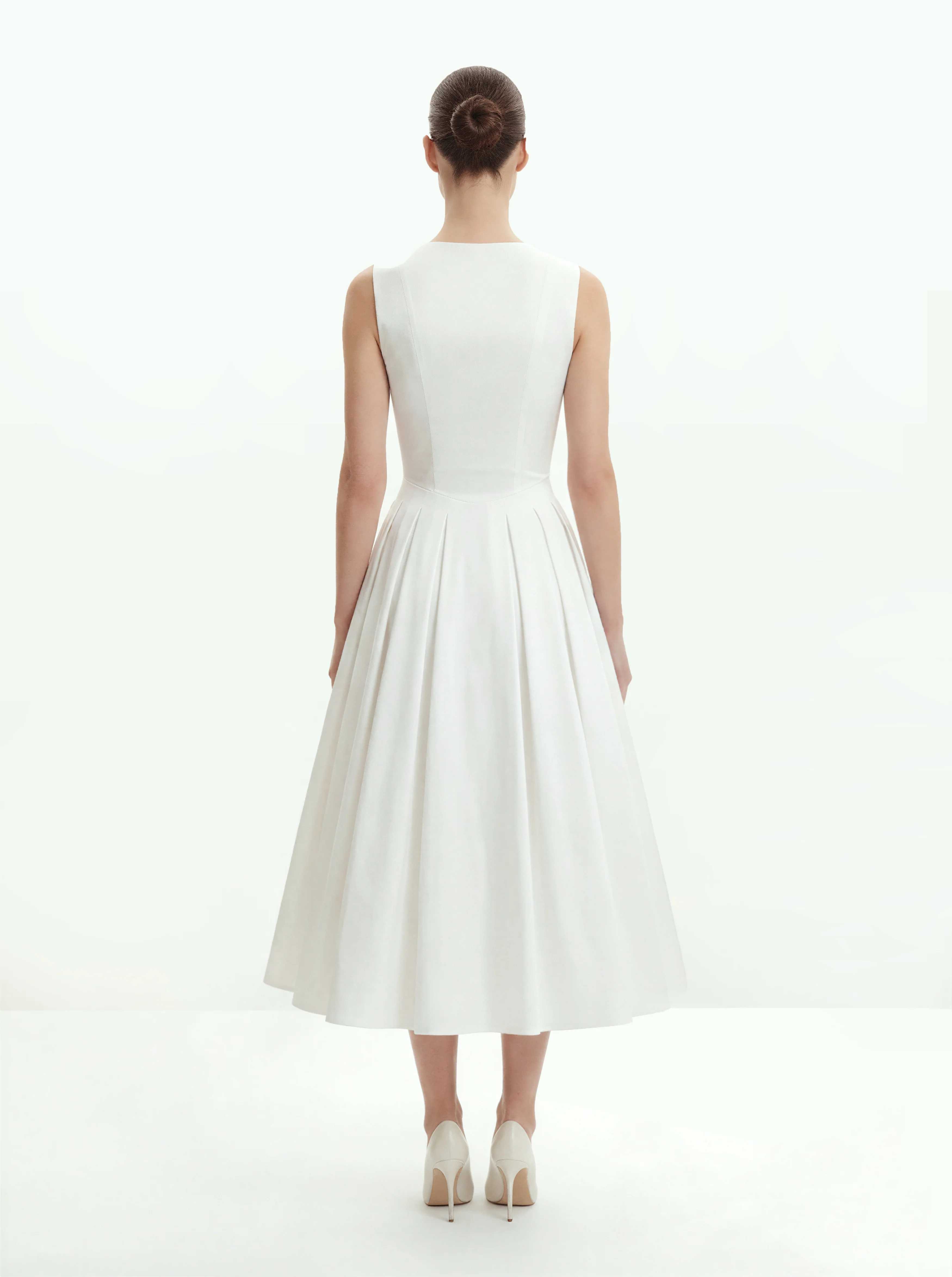 Front V-Neck Pleated Midi Dress - White - Image 3