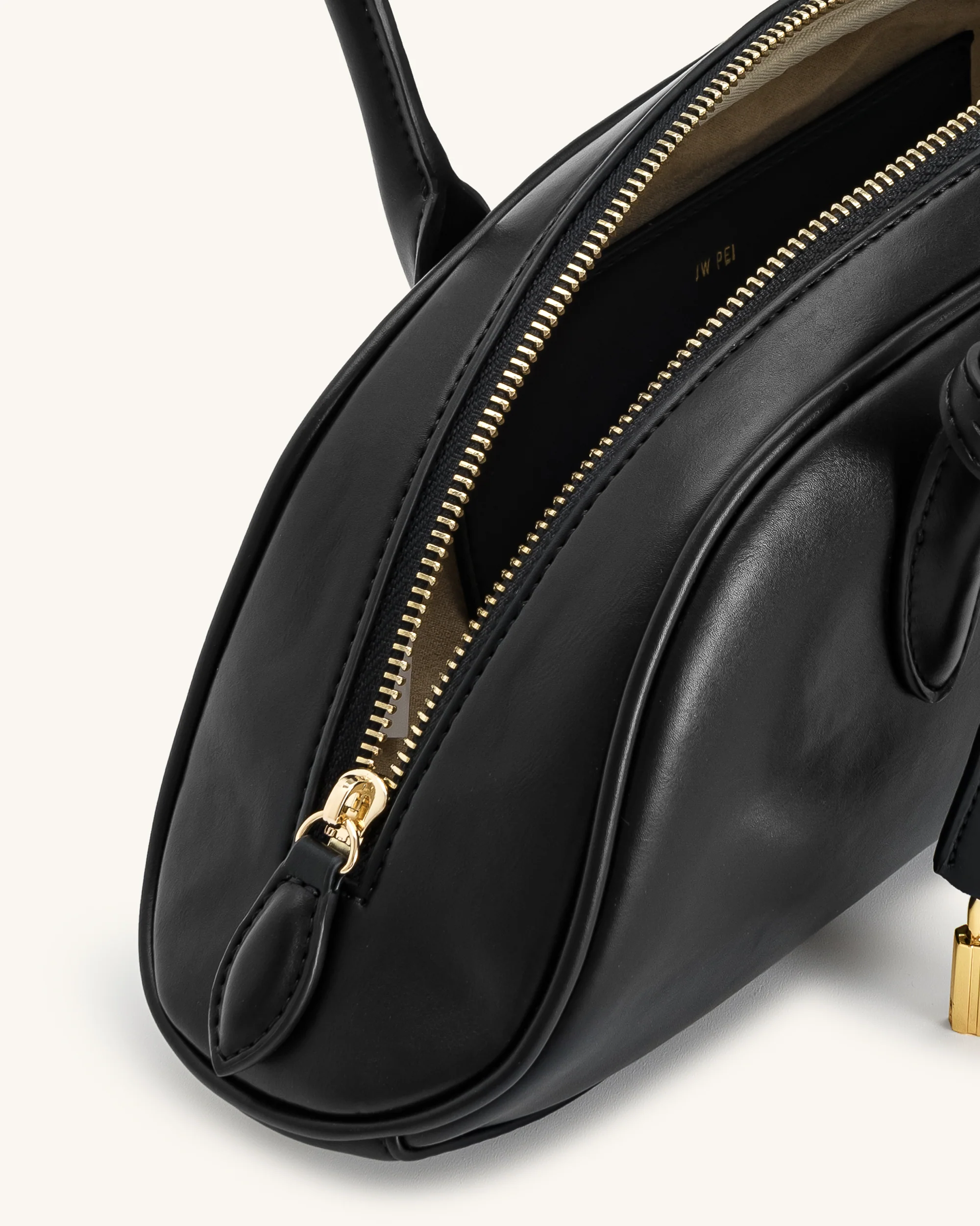 Zora Shoulder Bag - Black - Image 5